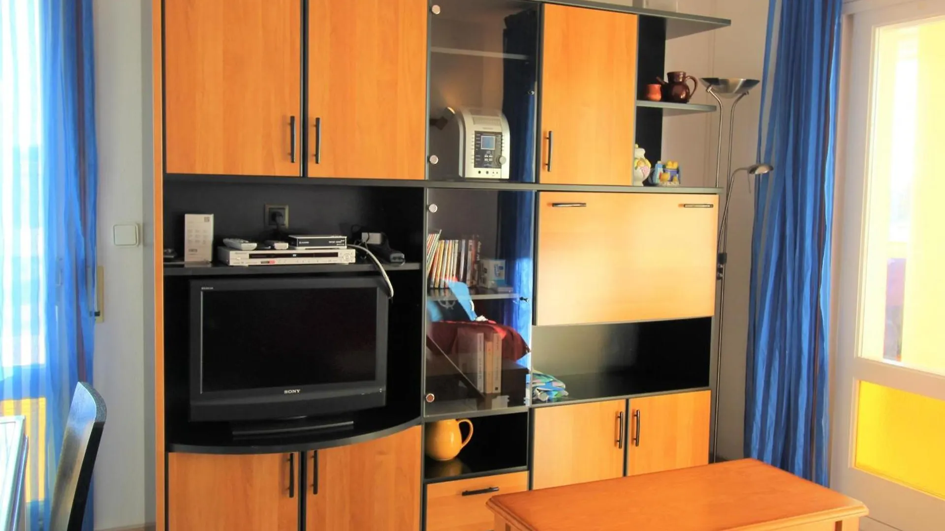 Apartment Apartamento Soleado Con Terraza, A/A Y Garaje En Roses, Cerca De Playa Y Parque Natural - Es-258-63 Spain